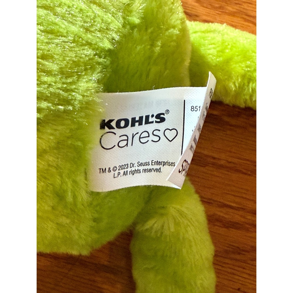 Bundle of Grinch and Cindy Lou Who Plush and "How the Grinch Lost Christmas" EUC - Picture 6 of 7
